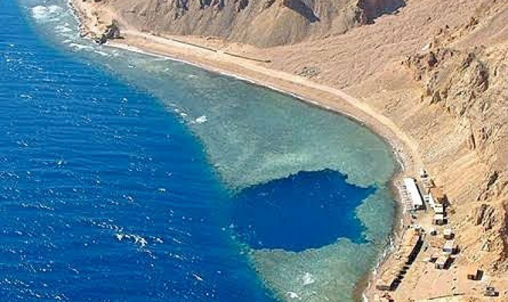 Blue Hole Dahab Snorkeling Tour with Camel Ride & Lunch